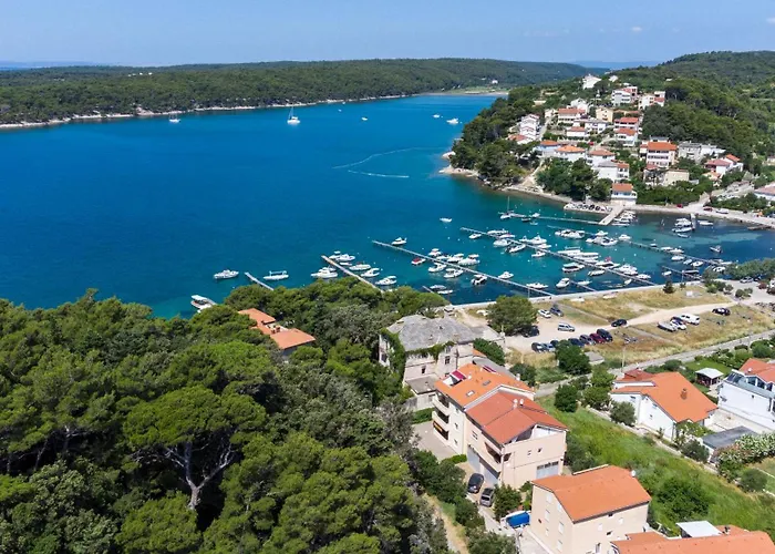 Διαμέρισμα Mia *